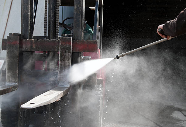 Best Roof Pressure Washing  in Wellston, OH